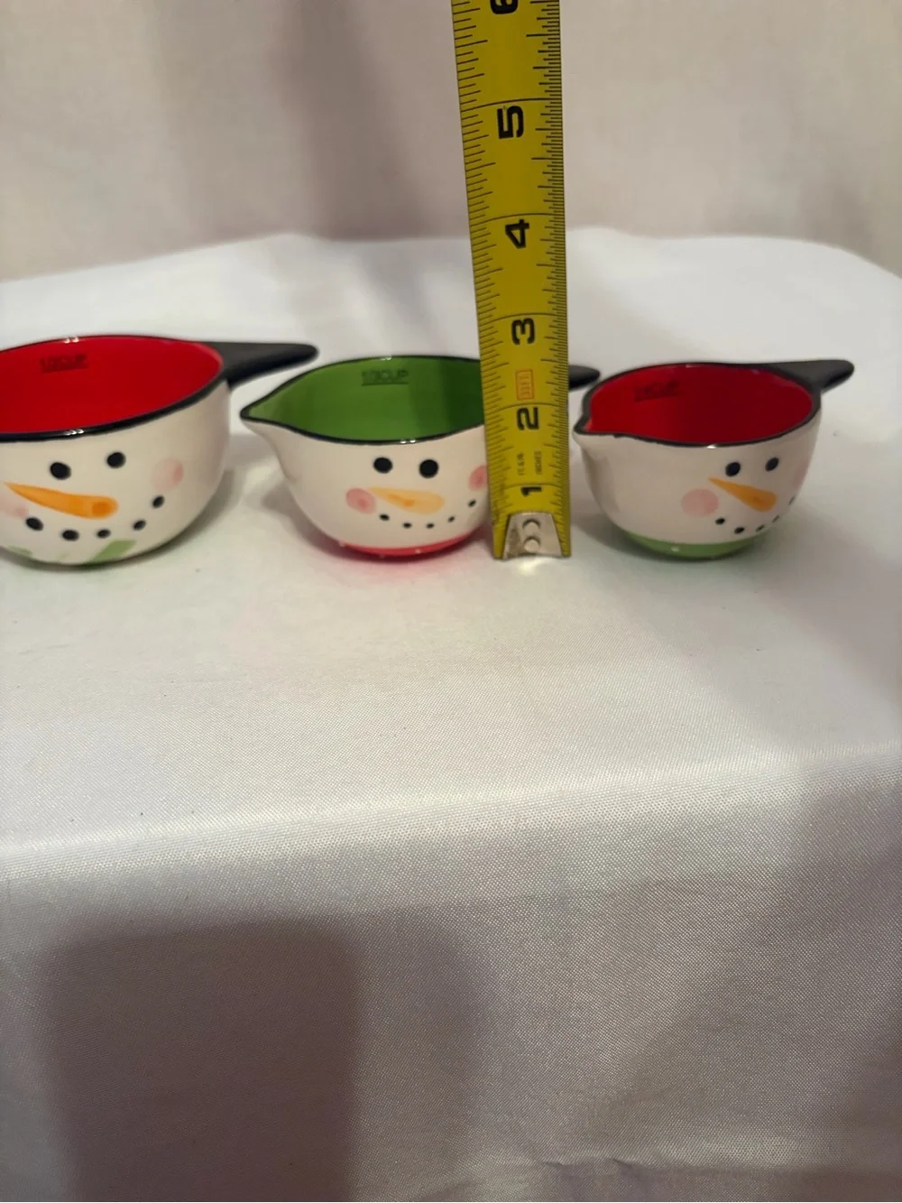 Set of 4 Snowman Measuring Cups - Festive Red & Green Interiors
